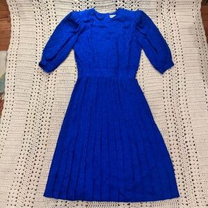 P.A. Boutique Vintage 100% Silk Royal Blue 3/4 Sleeve Pleated Skirt Dress Sz 10